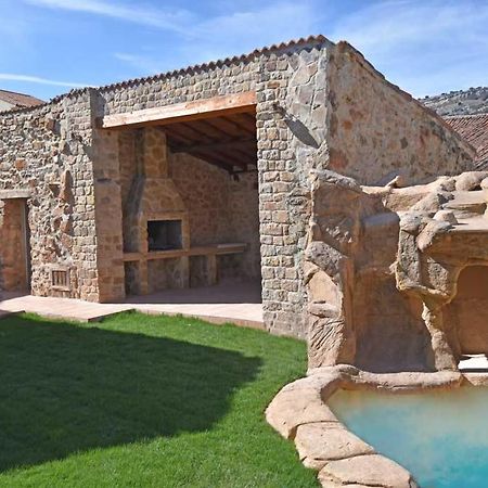 Fuentetoba Casa Rural La Cueva Del Agua מראה חיצוני תמונה