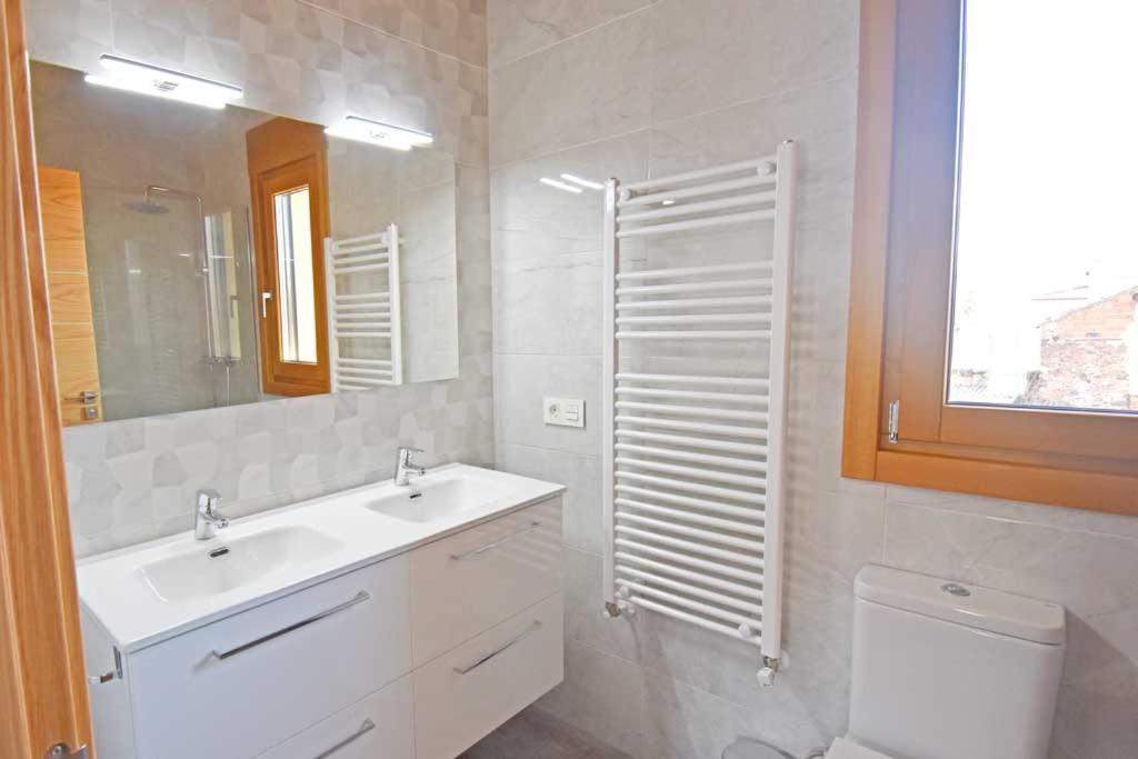 Fuentetoba Casa Rural La Cueva Del Agua מראה חיצוני תמונה